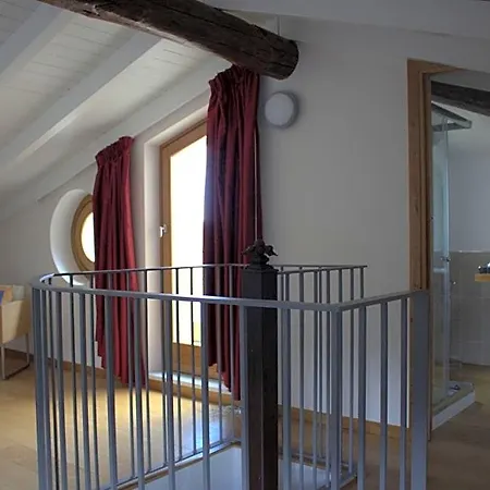 Alimunera Hotel